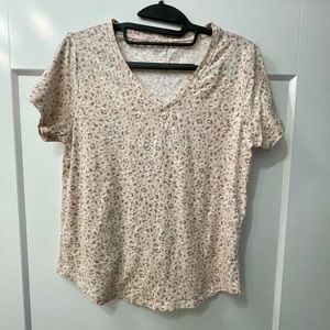 Old Navy pink leopard print shirt, size medium.